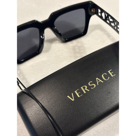 Brand New Versace Sunglasses -0VE4431F - Picture 5 of 7